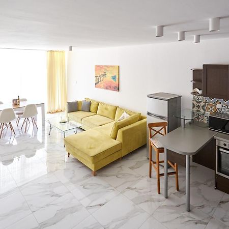 Luxury First Line Apartment With Pool By The Sea 内塞伯尔 外观 照片